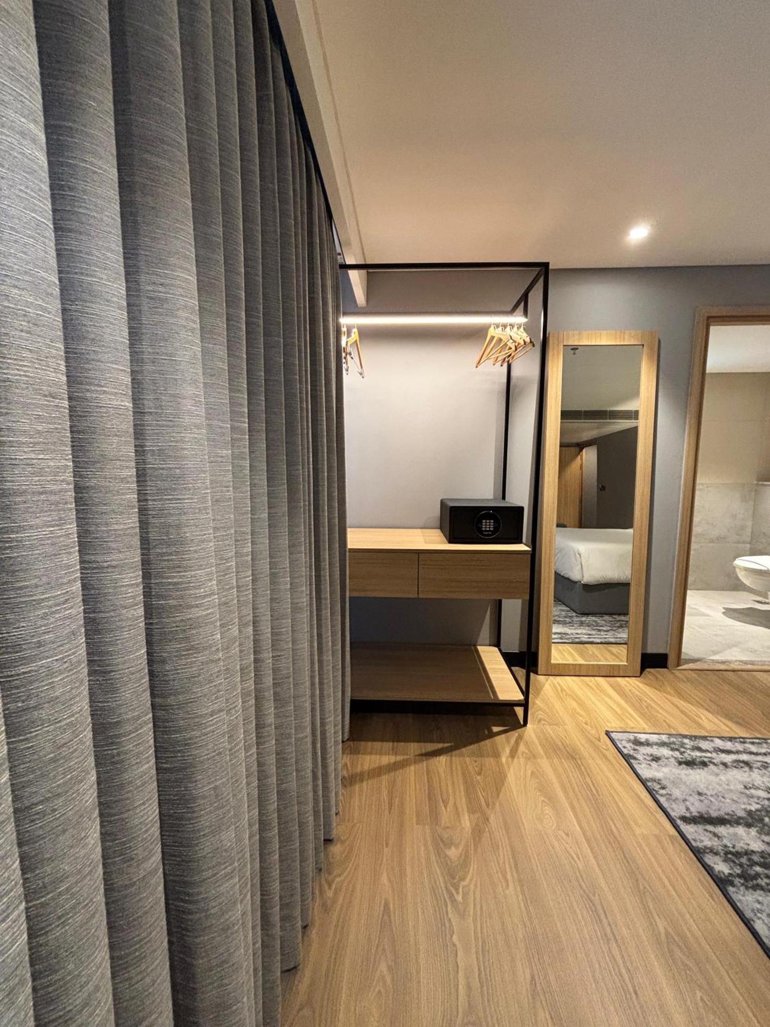 Park Inn & Suites By Radisson Thrissur East Fort Kültér fotó