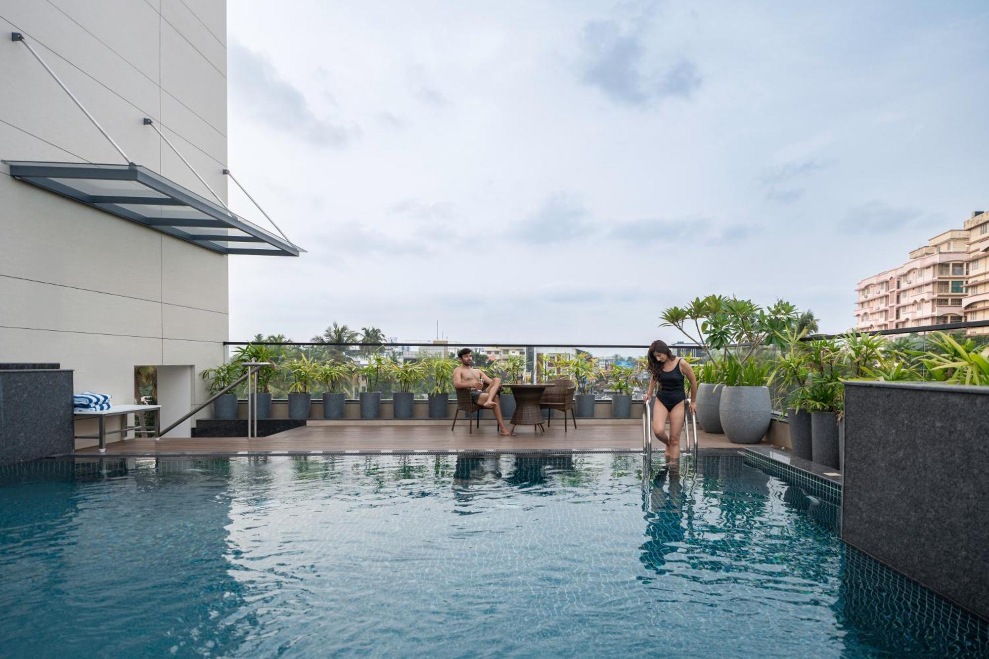 Park Inn & Suites By Radisson Thrissur East Fort Kültér fotó